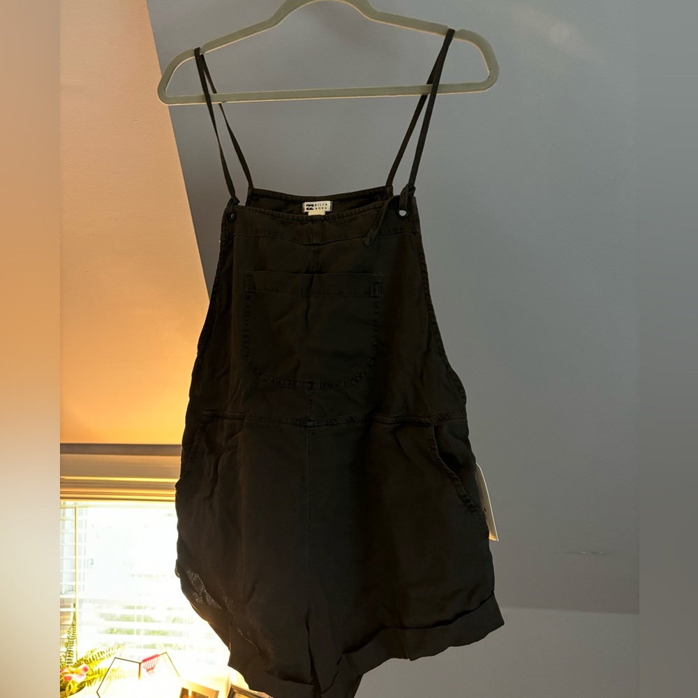 Billabong Cover Up